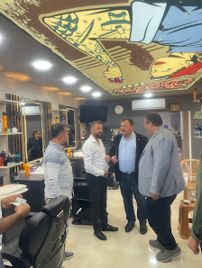 Osman Erkek Kuaförü Yerel İşletme fotoğrafı 4